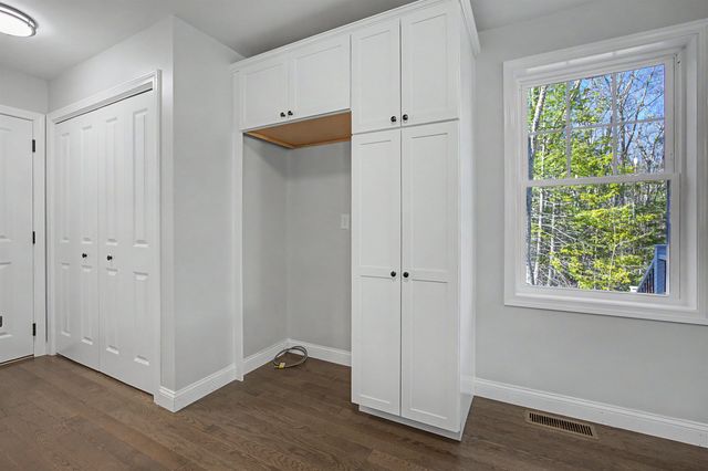 5 Blaisdell Court, Raymond, NH 03077