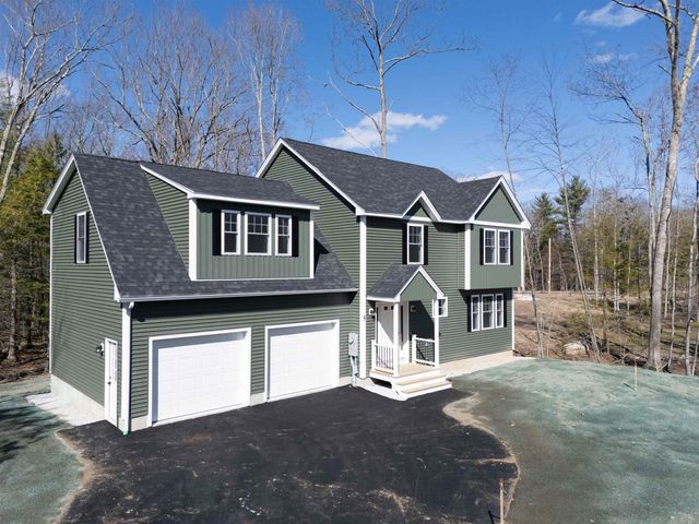 5 Blaisdell Court, Raymond, NH 03077