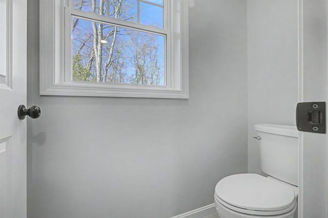 5 Blaisdell Court, Raymond, NH 03077