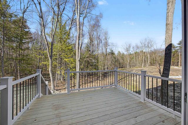 5 Blaisdell Court, Raymond, NH 03077