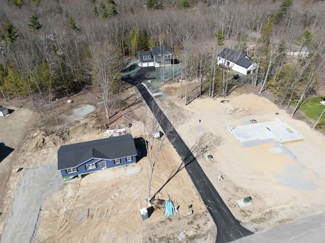 5 Blaisdell Court, Raymond, NH 03077
