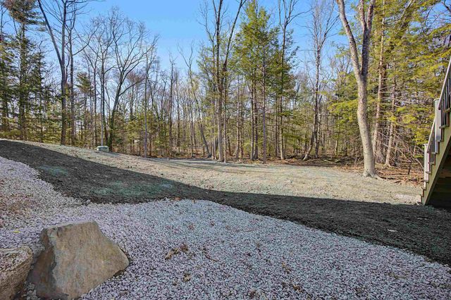 5 Blaisdell Court, Raymond, NH 03077