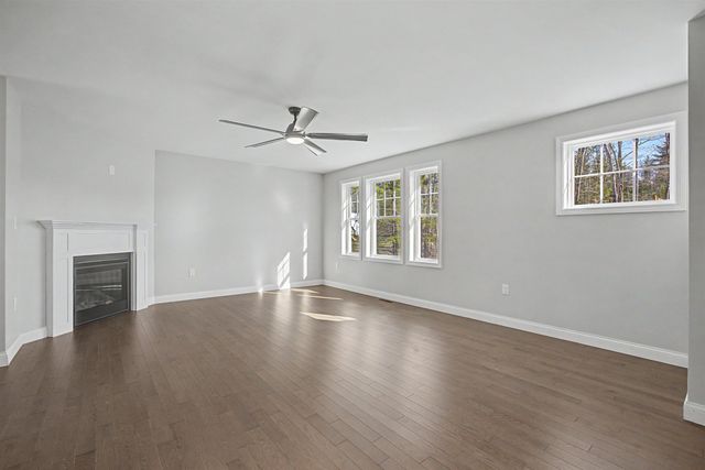 5 Blaisdell Court, Raymond, NH 03077