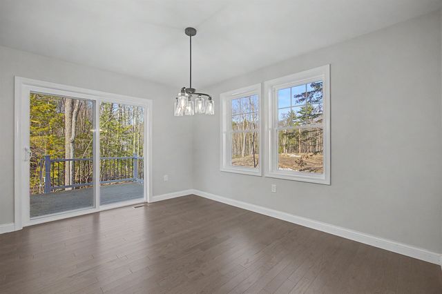 5 Blaisdell Court, Raymond, NH 03077