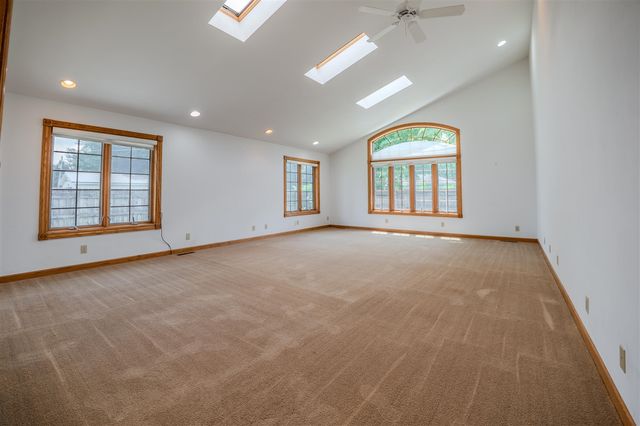 106 Prairie Avenue, White Pigeon, MI 49099