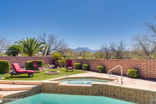 1715 N Coastland Court, Green Valley, AZ 85614