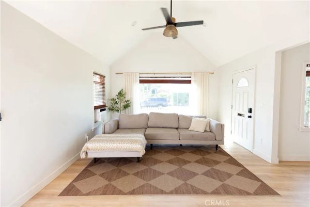 715 E Mcfadden, Santa Ana, CA 92707