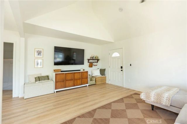 715 E Mcfadden, Santa Ana, CA 92707