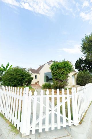 715 E Mcfadden, Santa Ana, CA 92707