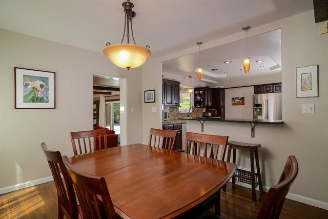 2630 Land Park Dr, Sacramento, CA 95818