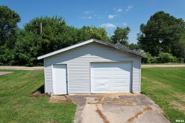 1425 S LOCUST Street, Centralia, IL 62881