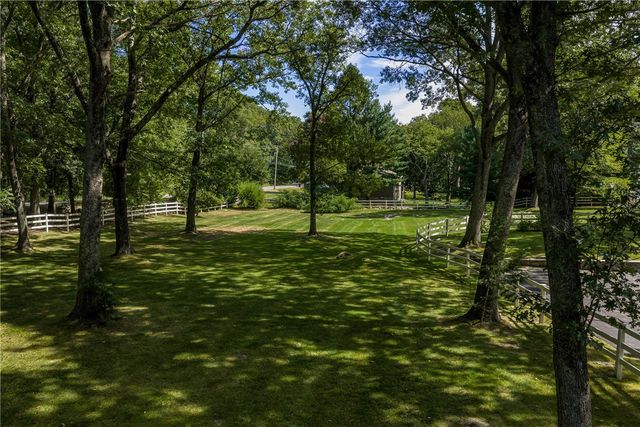 40 Moosehorn Road, East Greenwich, RI 02818