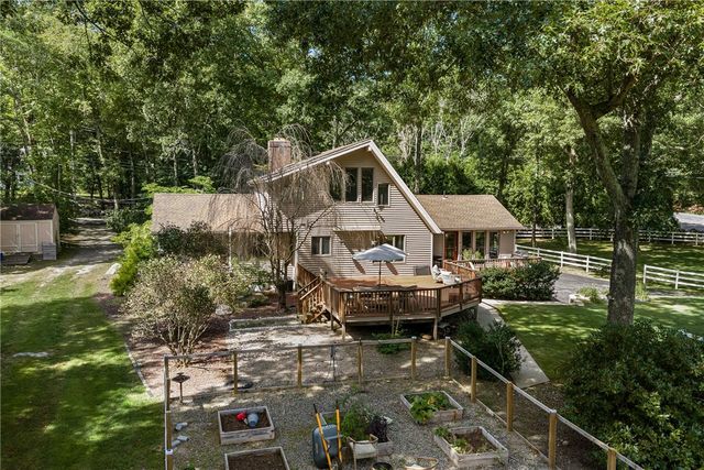 40 Moosehorn Road, East Greenwich, RI 02818