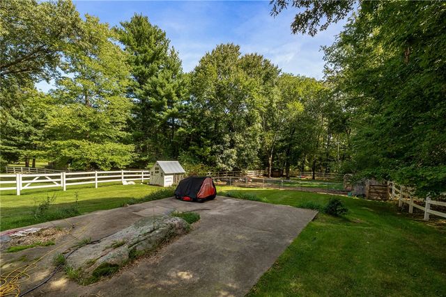 40 Moosehorn Road, East Greenwich, RI 02818