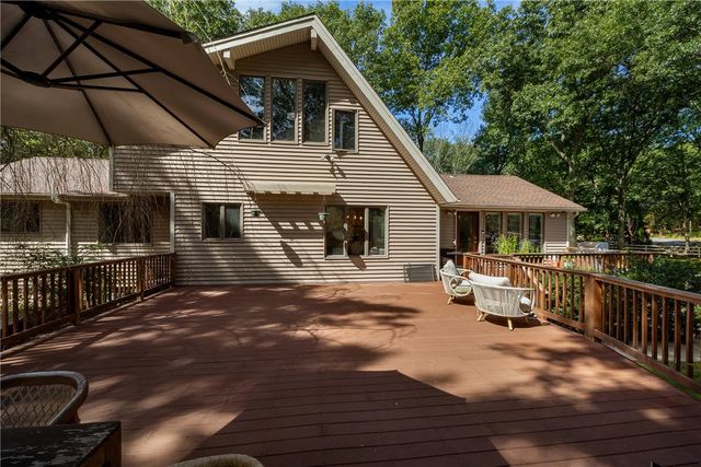 40 Moosehorn Road, East Greenwich, RI 02818