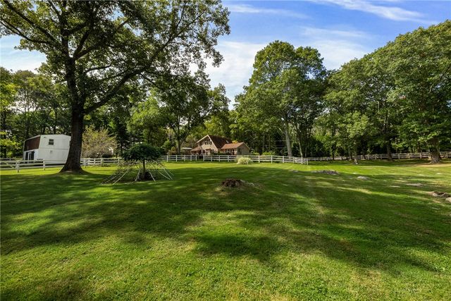 40 Moosehorn Road, East Greenwich, RI 02818