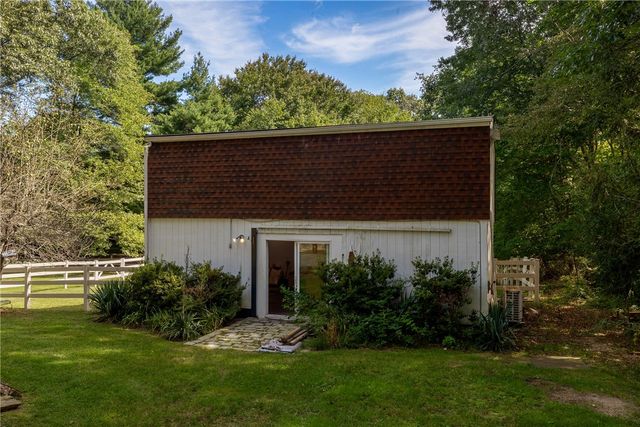 40 Moosehorn Road, East Greenwich, RI 02818