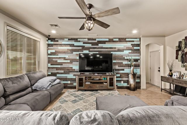 18976 N LARIAT Road, Maricopa, AZ 85138