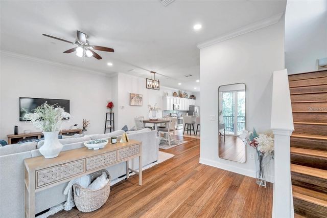 10050 BAYOU GRANDE AVENUE, Seminole, FL 33772