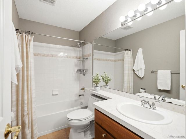 3223 S Indiana Street, Lakewood, CO 80228