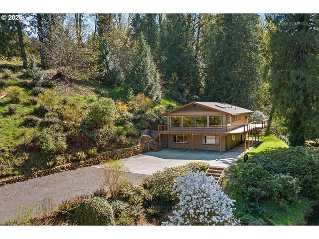 26020 Sw HEATON CREEK Dr, Newberg, OR 97132