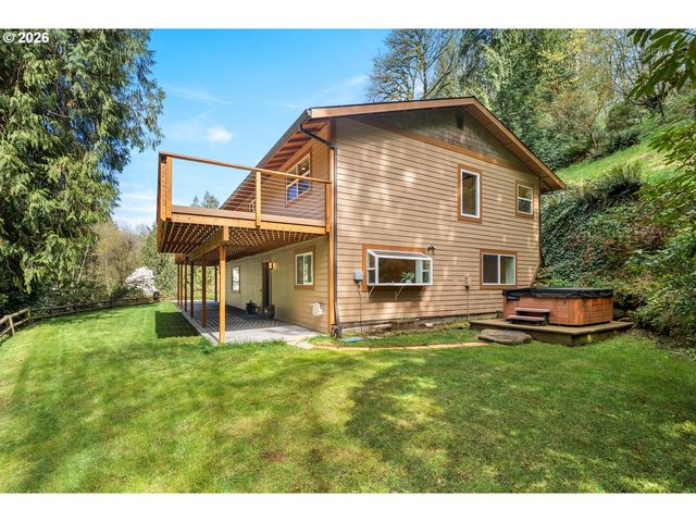 26020 Sw HEATON CREEK Dr, Newberg, OR 97132