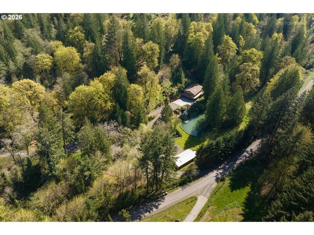 26020 Sw HEATON CREEK Dr, Newberg, OR 97132