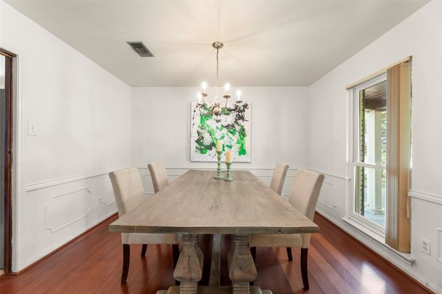 5623 Dumfries Drive, Houston, TX 77096