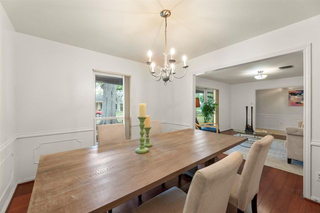 5623 Dumfries Drive, Houston, TX 77096