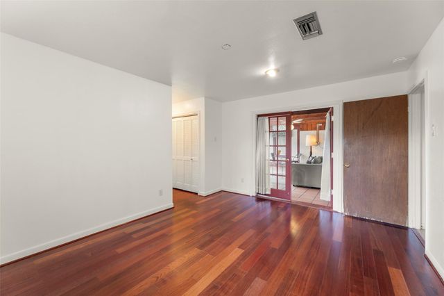 5623 Dumfries Drive, Houston, TX 77096