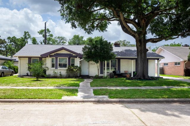 5623 Dumfries Drive, Houston, TX 77096