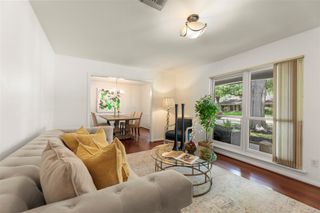 5623 Dumfries Drive, Houston, TX 77096