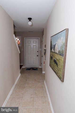 219 KNOLL DR, Blackwood, NJ 08012