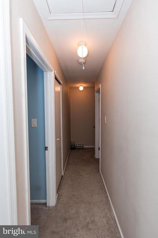 219 KNOLL DR, Blackwood, NJ 08012