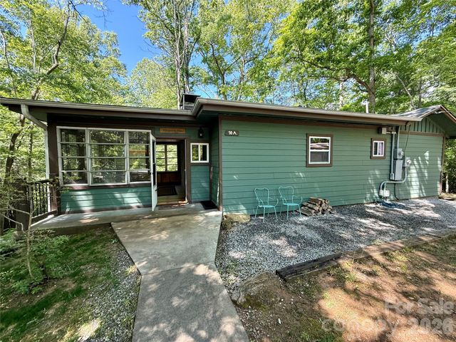 10 Lakemont Cottage Trail 10A, Flat Rock, NC 28731
