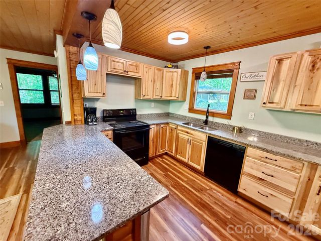 10 Lakemont Cottage Trail 10A, Flat Rock, NC 28731