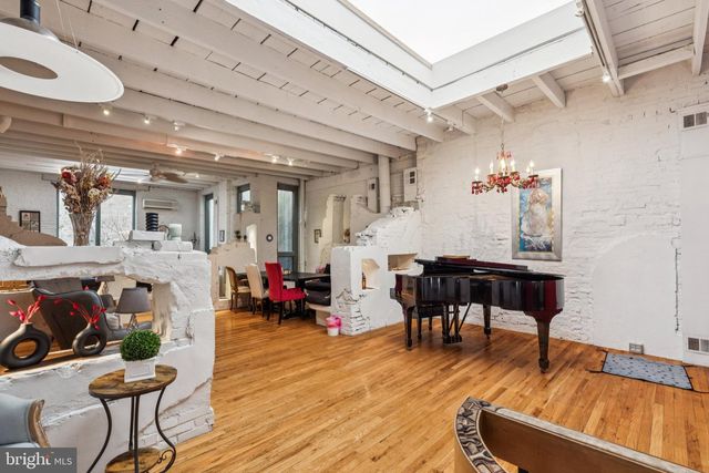 2310 SOUTH ST, Philadelphia, PA 19146