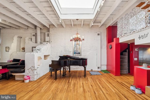 2310 SOUTH ST, Philadelphia, PA 19146