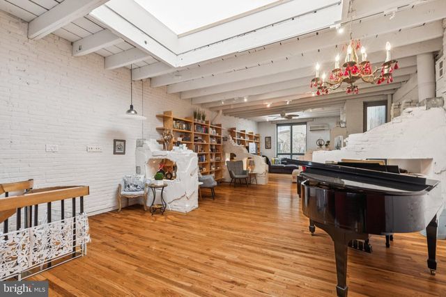 2310 SOUTH ST, Philadelphia, PA 19146