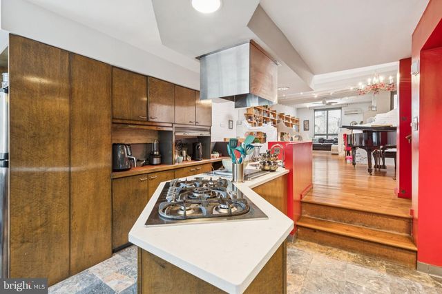 2310 SOUTH ST, Philadelphia, PA 19146