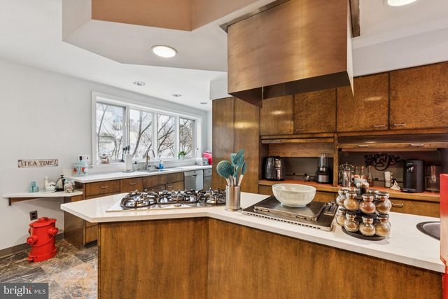 2310 SOUTH ST, Philadelphia, PA 19146