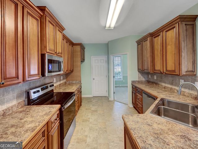 45 Windflower Court, Dallas, GA 30132