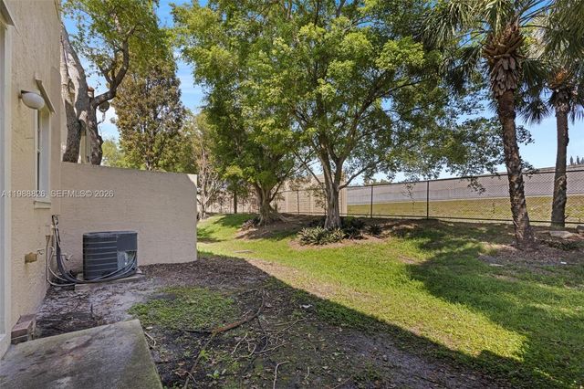 12471 SW 42nd St, Miramar, FL 33027