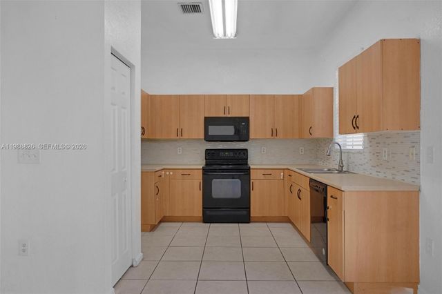 12471 SW 42nd St, Miramar, FL 33027