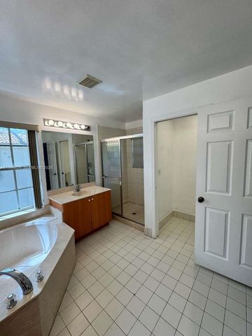 12471 SW 42nd St, Miramar, FL 33027