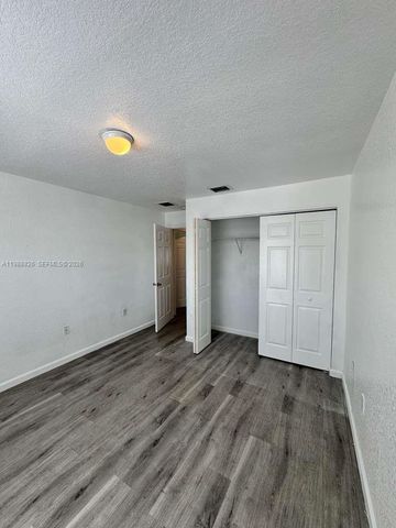 12471 SW 42nd St, Miramar, FL 33027