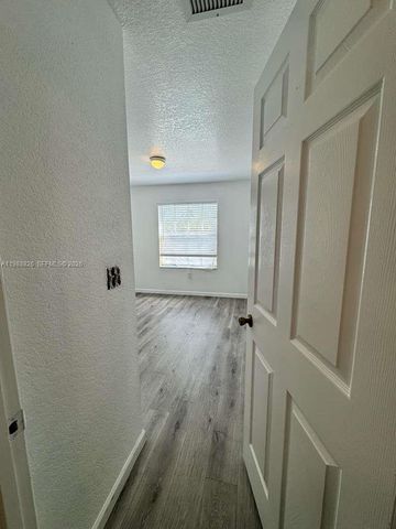 12471 SW 42nd St, Miramar, FL 33027