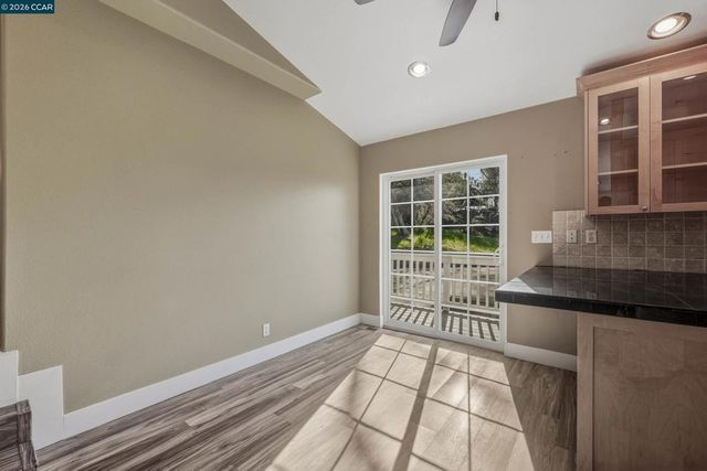 18357 Deer Hill Rd, Hidden Valley Lake, CA 95467
