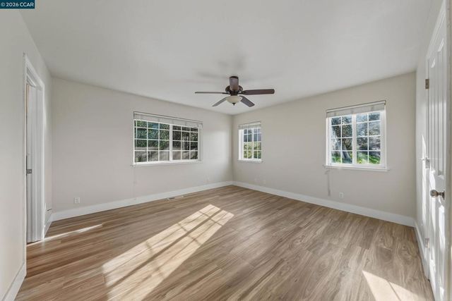 18357 Deer Hill Rd, Hidden Valley Lake, CA 95467