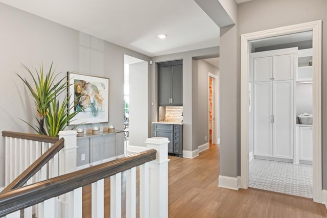 5095 Kelsey Terrace, Edina, MN 55436